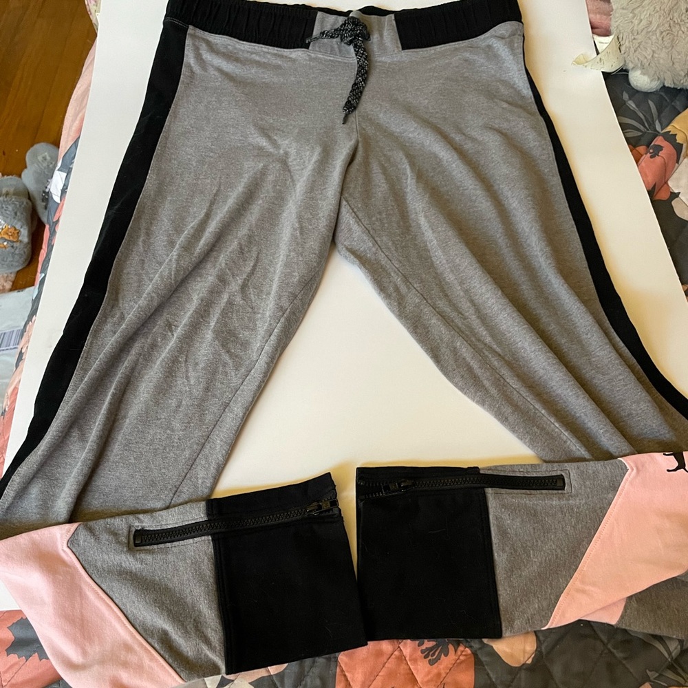 PINK: Yoga Leggings